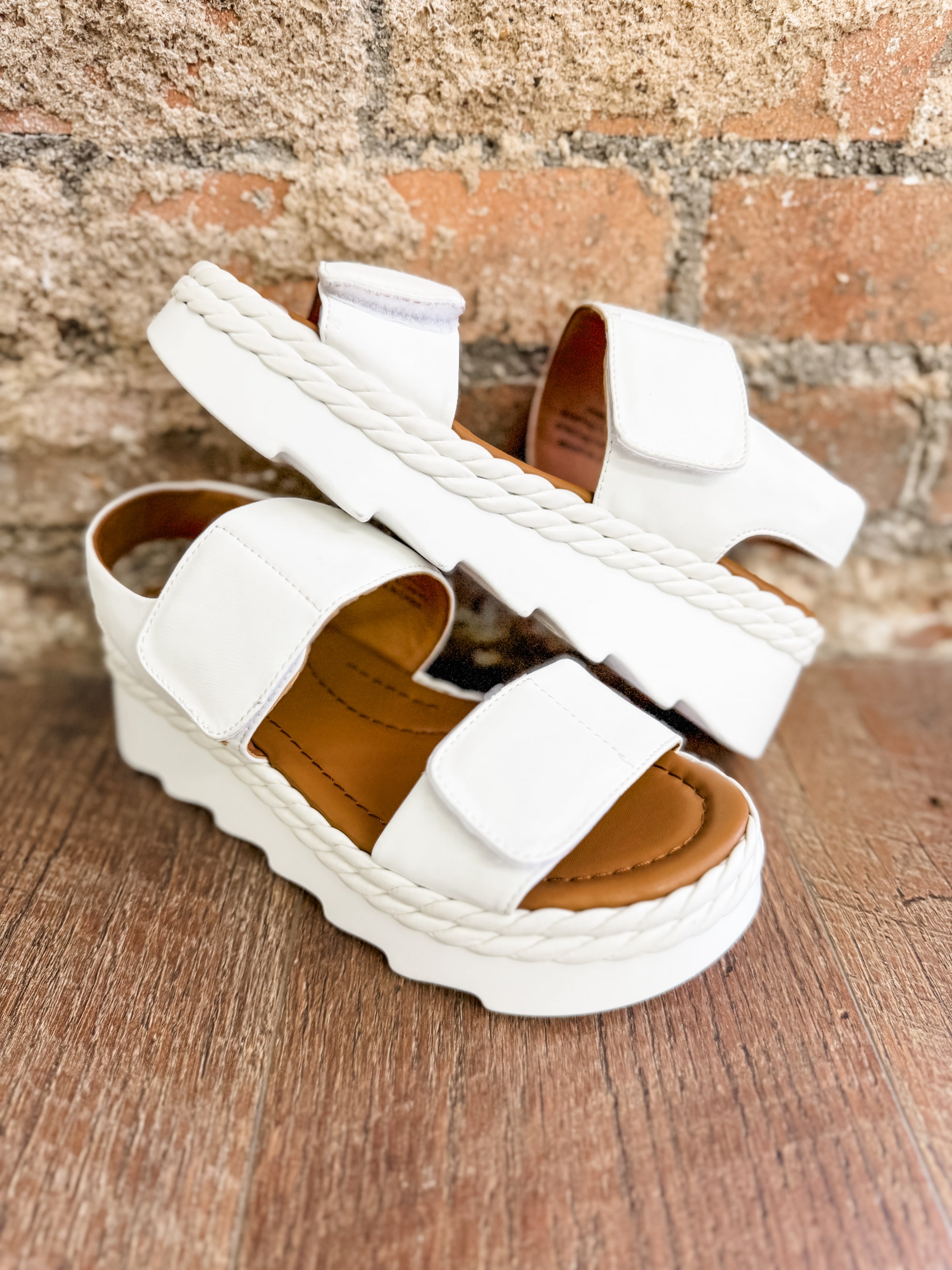 Vosa White Sandal - FINAL SALE