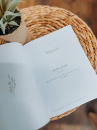 10 Minutes with God For Women Devotional