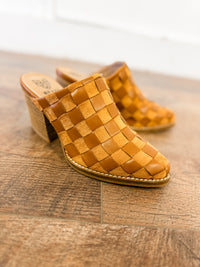 Angela Woven Mule
