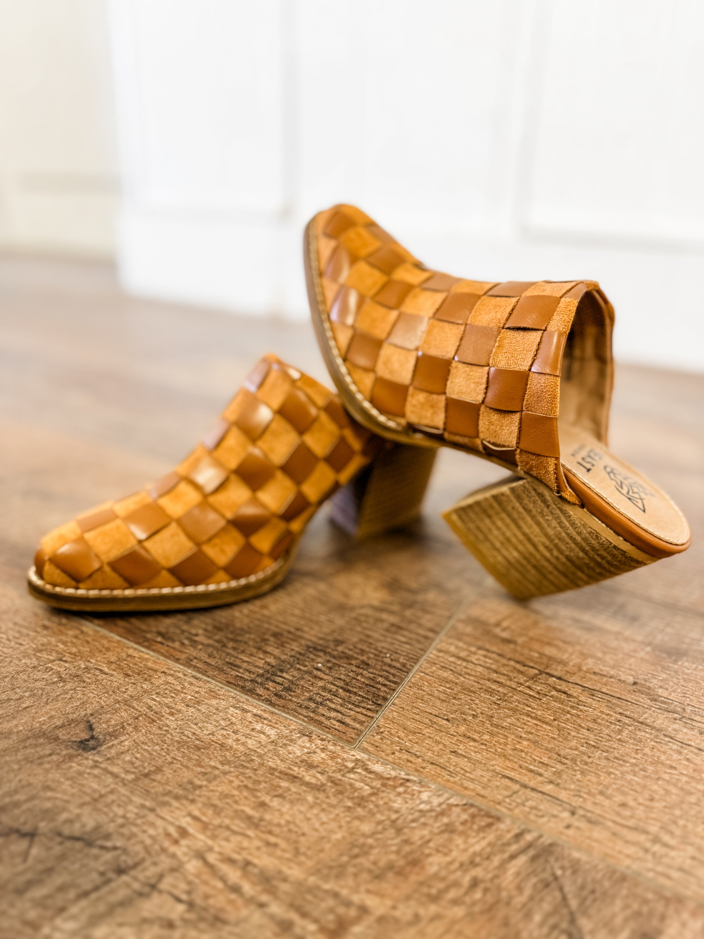 Angela Woven Mule