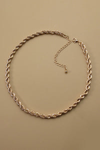 Sheyla Rope Chain Necklace