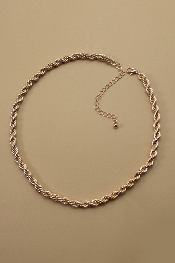 Sheyla Rope Chain Necklace