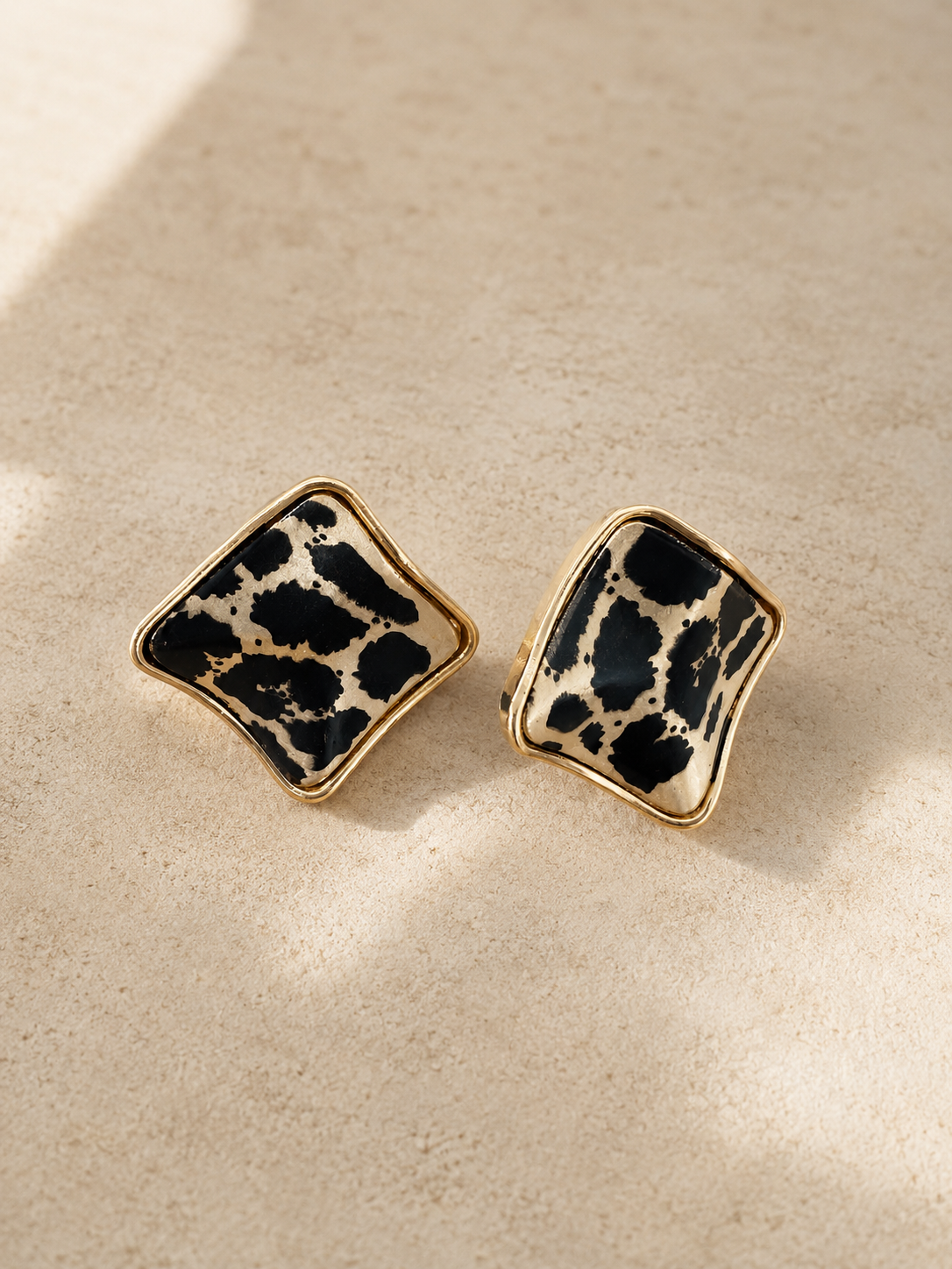 Leo Geometric Earrings