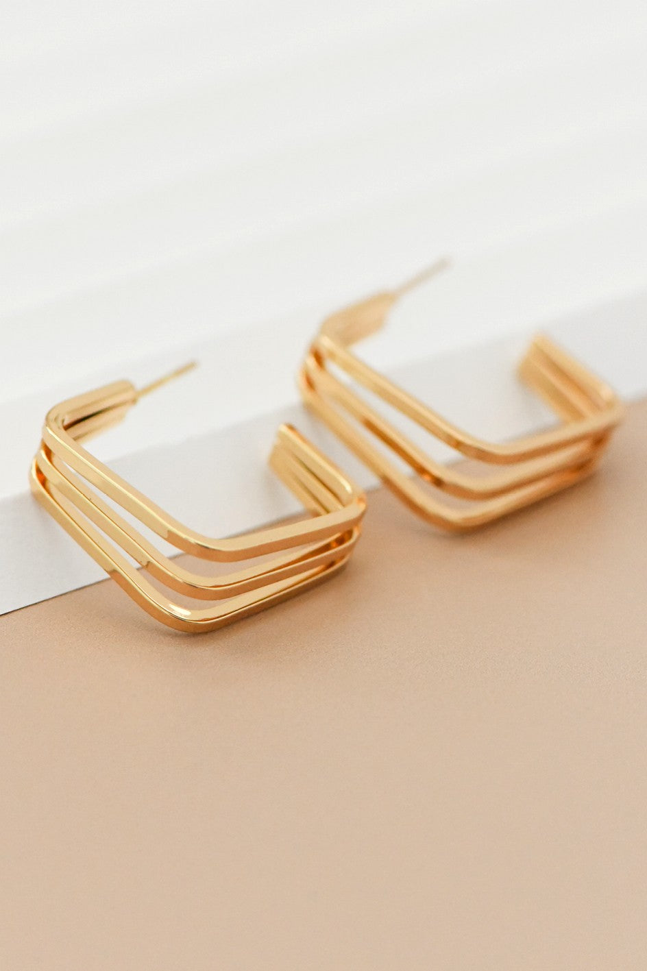 Siera Hoop Earrings