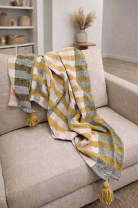 Plaid Jacquard Throw with Tassels