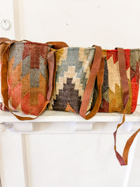 Benet Medium Crossbody