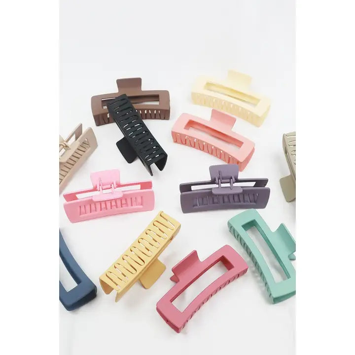 Rue Matte Hair Claw
