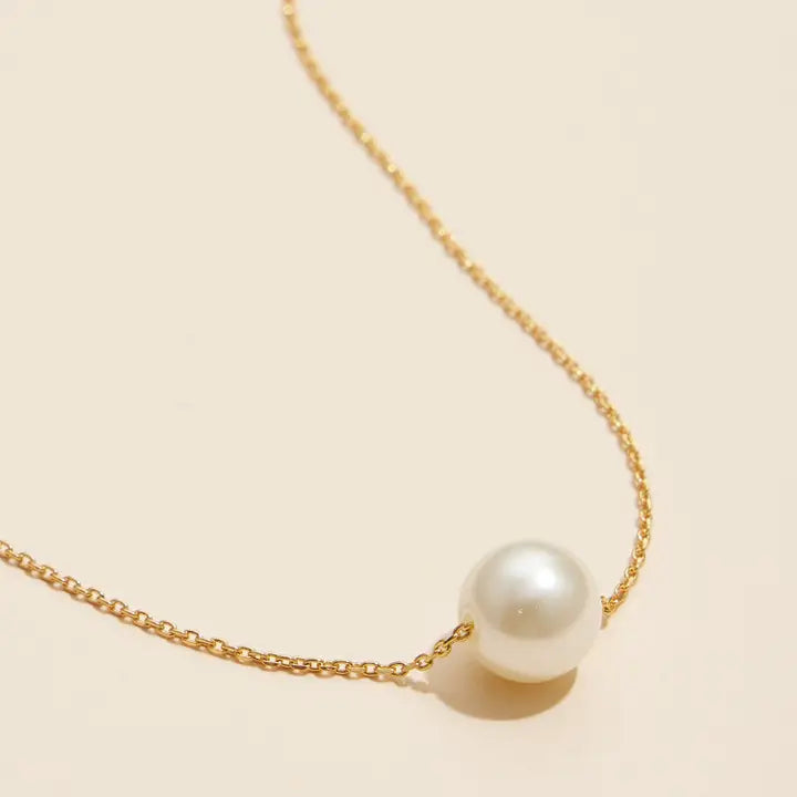 Robyn Pearl Necklace