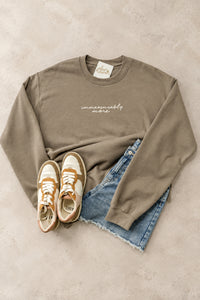 Dear Heart Immeasurably More Pullover