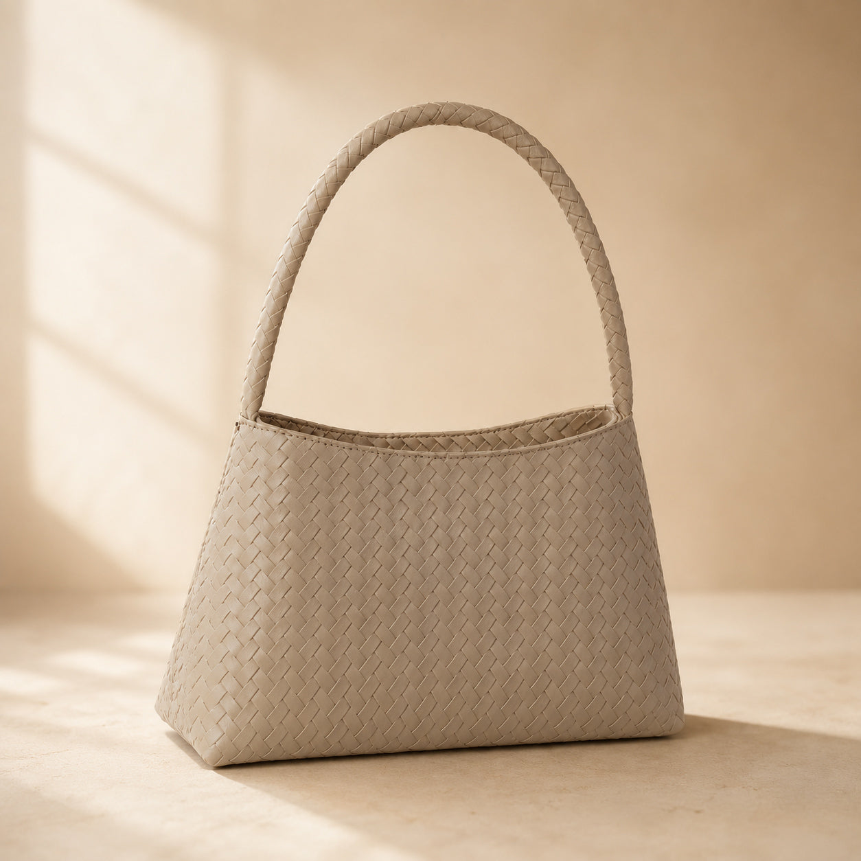 Cambrie Woven Bag