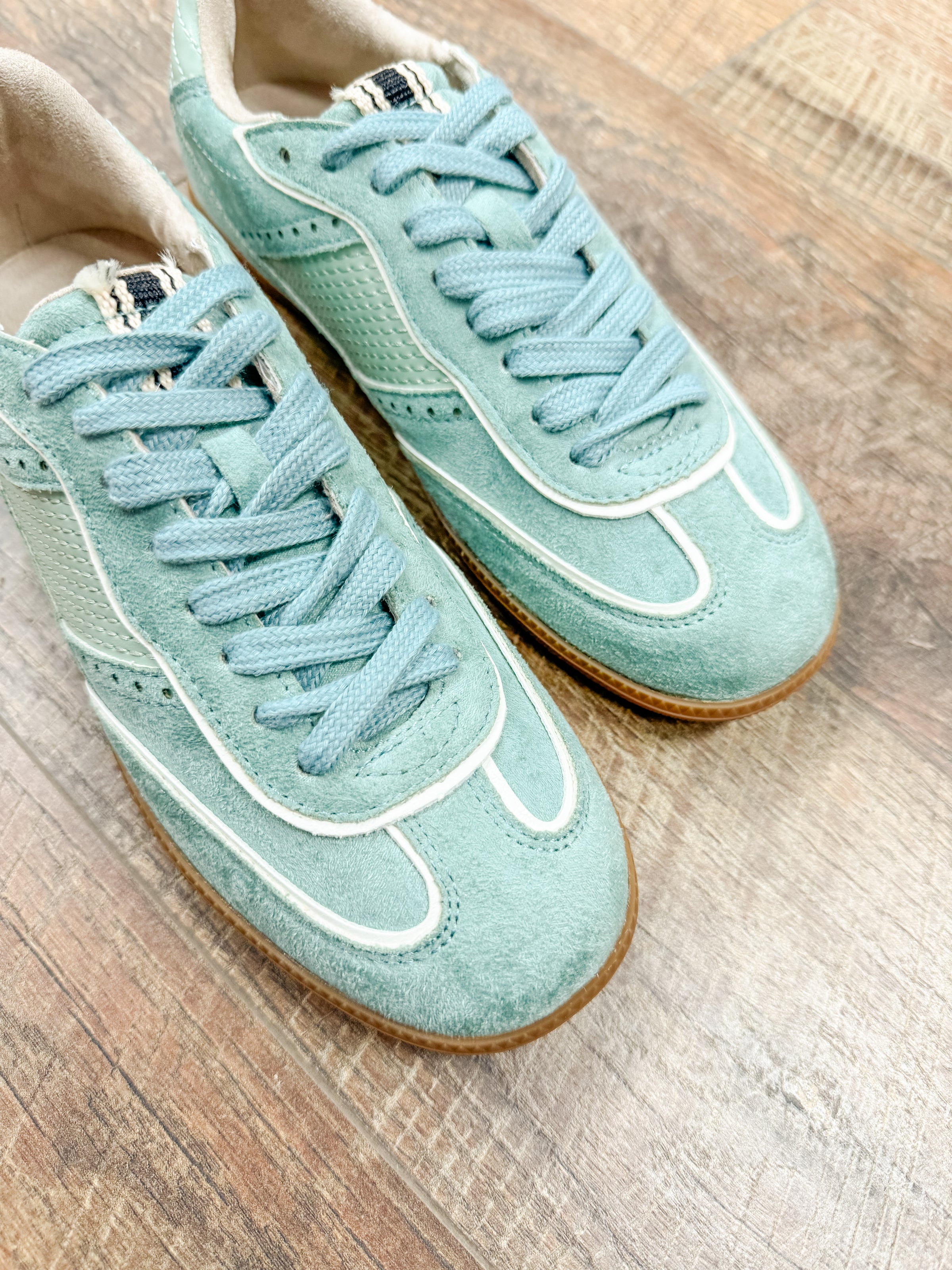 Shu Shop Londyn Sneaker