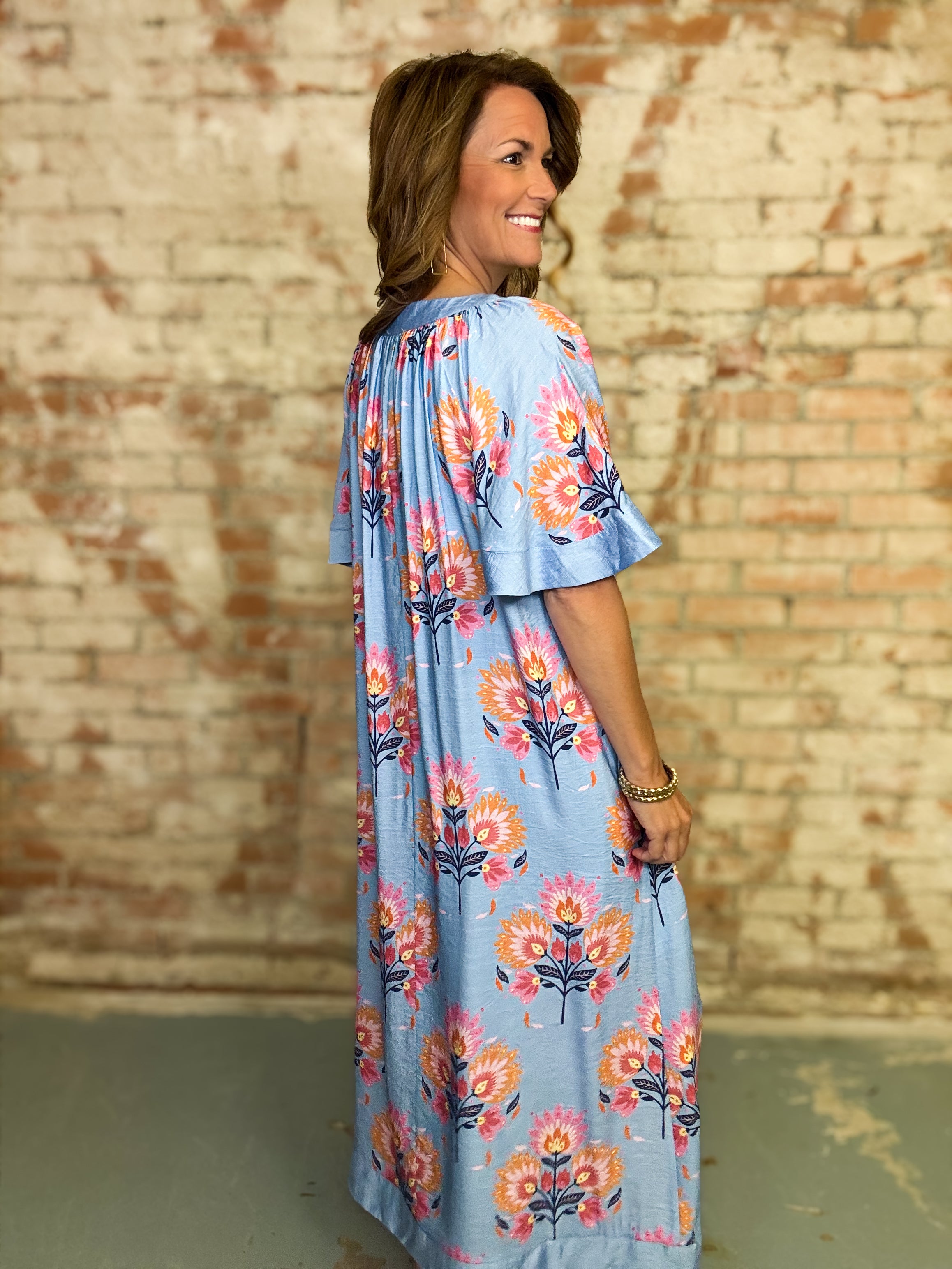 Alleisha Flutter Sleeve Midi Dress