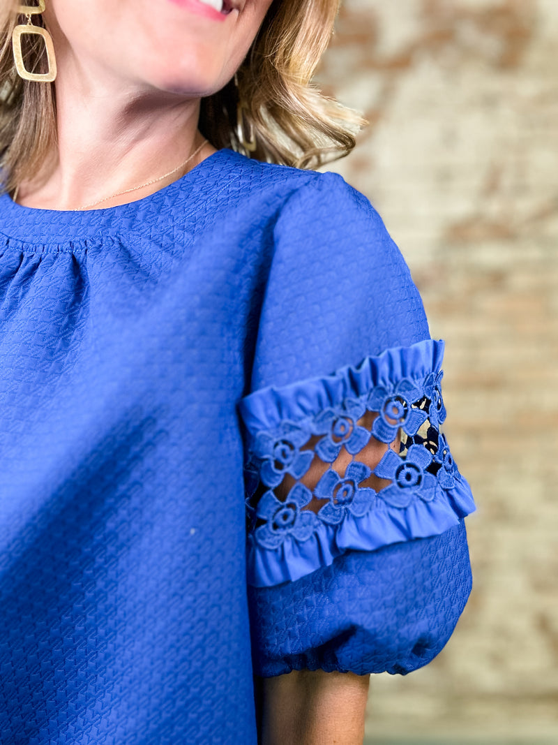 Amanda Lace Sleeves Textured Top