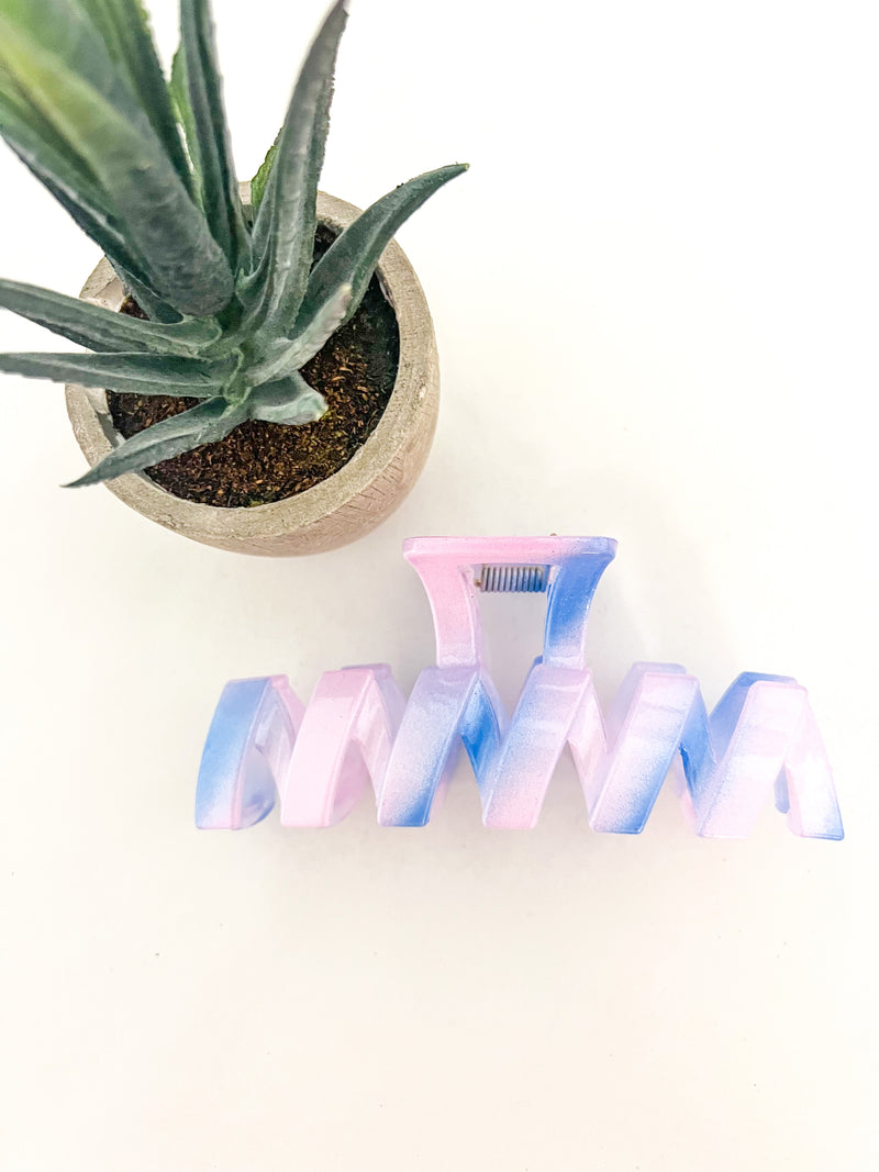 Shimmering Marbled Zig Zag Hair Claw