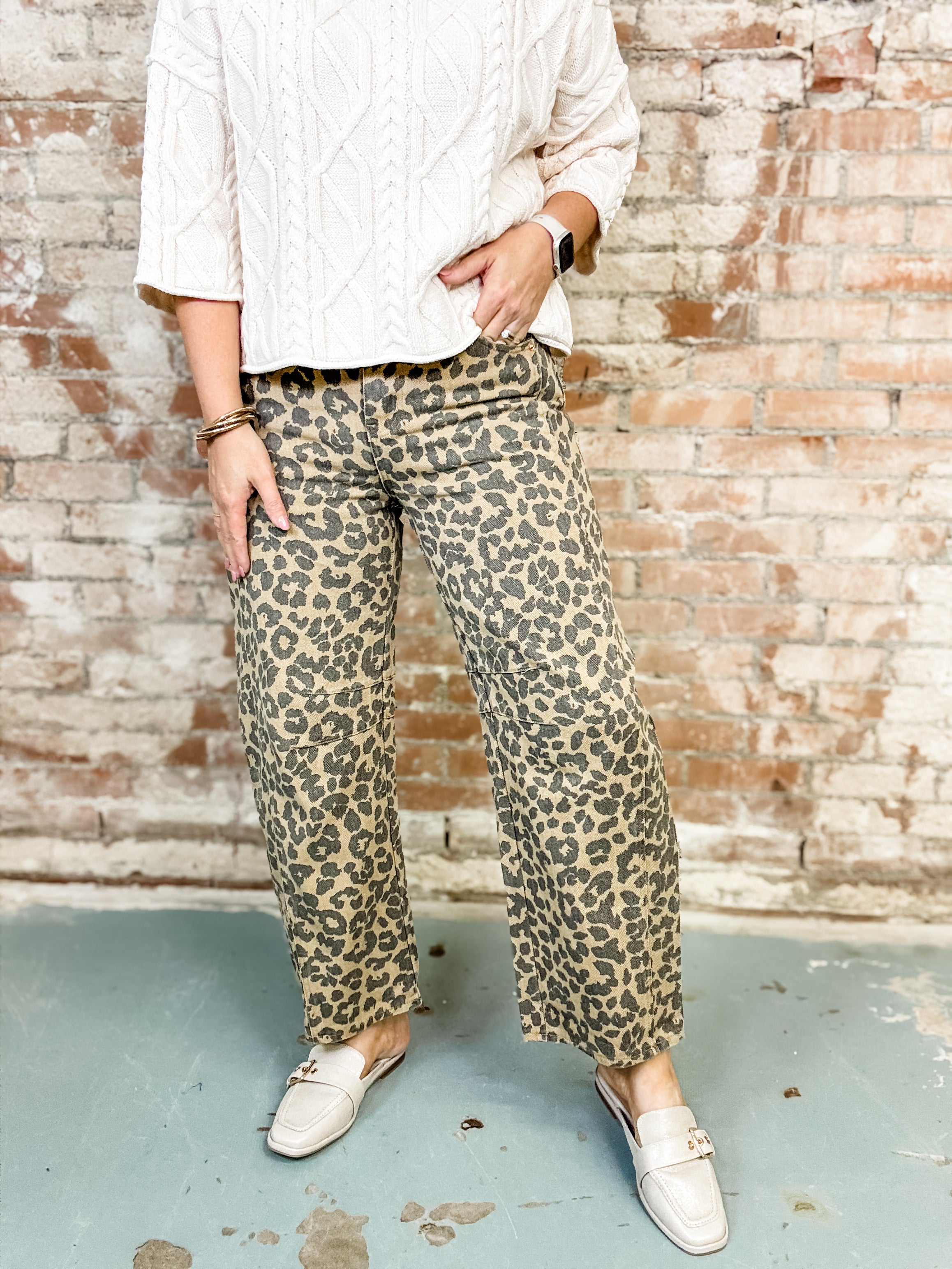 Pamela Leopard Pattern Ankle Pants