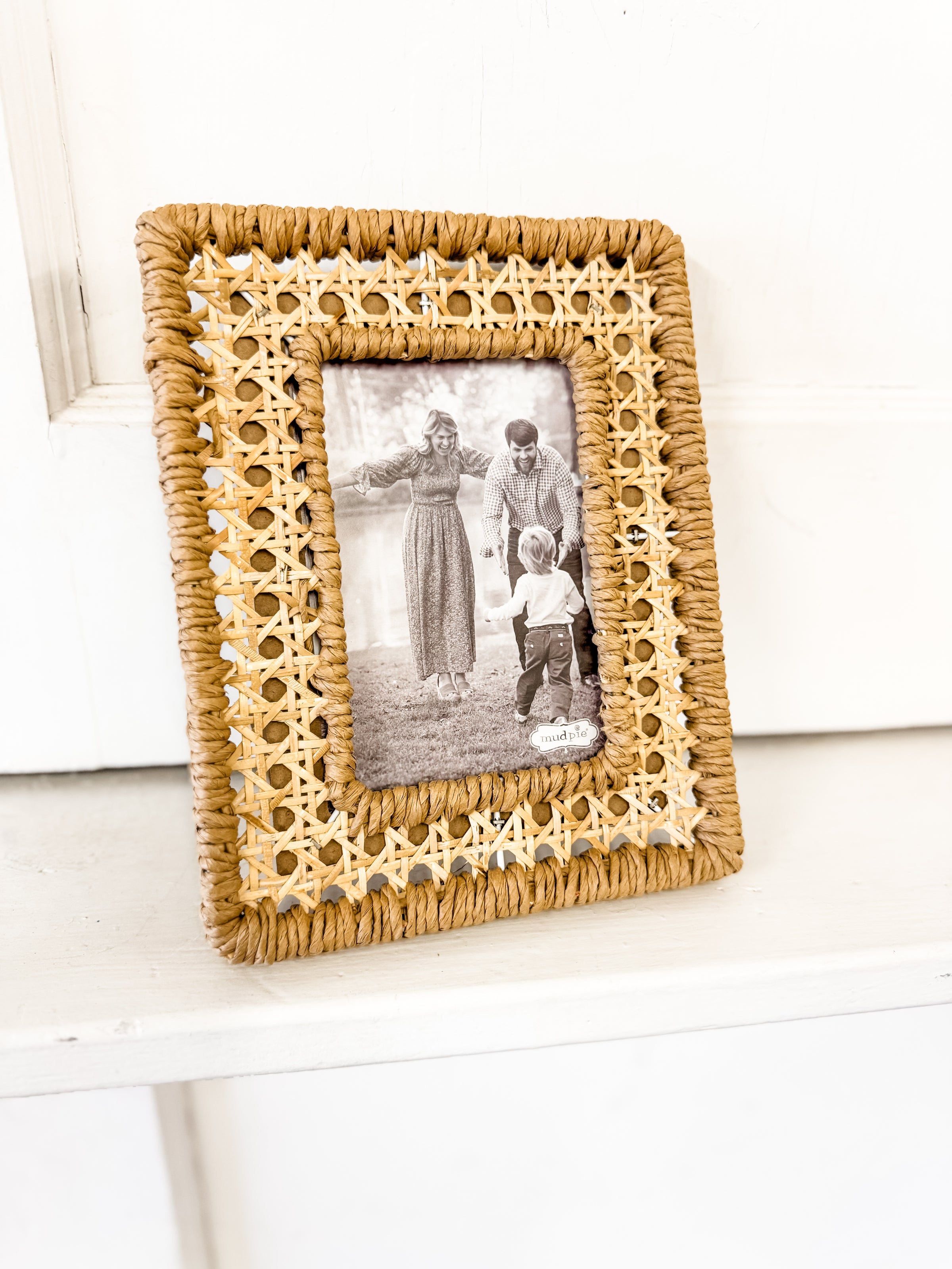 Small Woven Cane Frame (Mud Pie)
