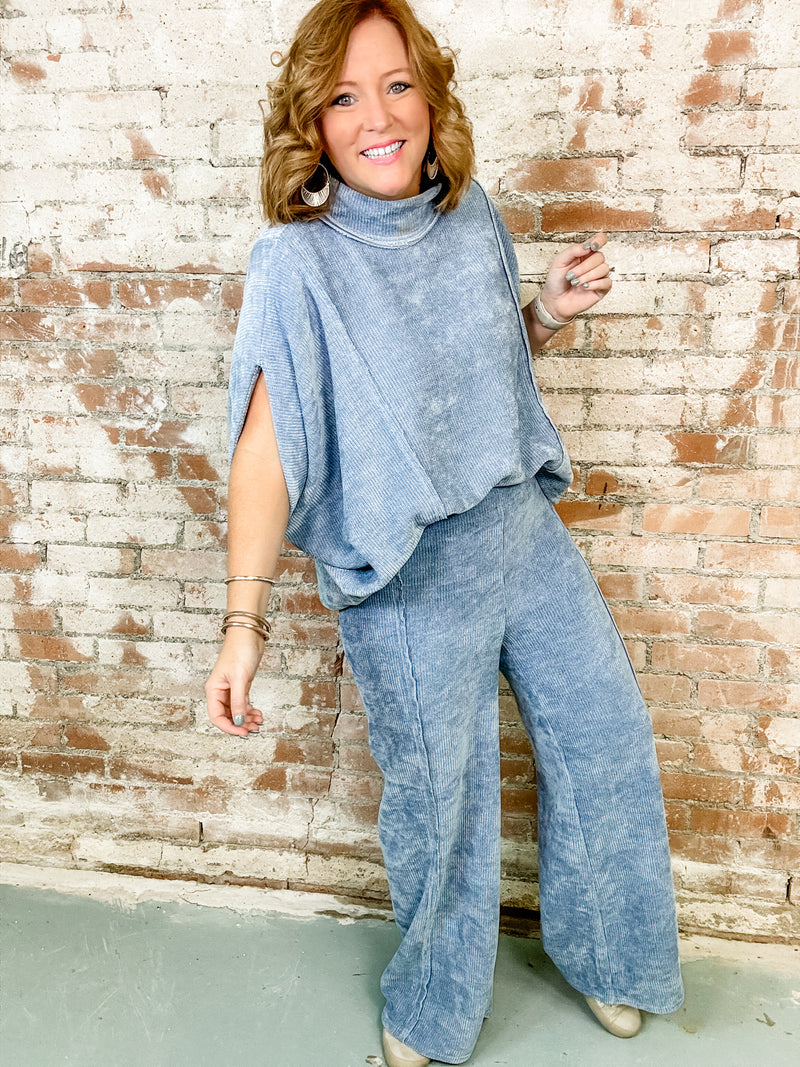 Gena Luxeknit Poncho Pant Set