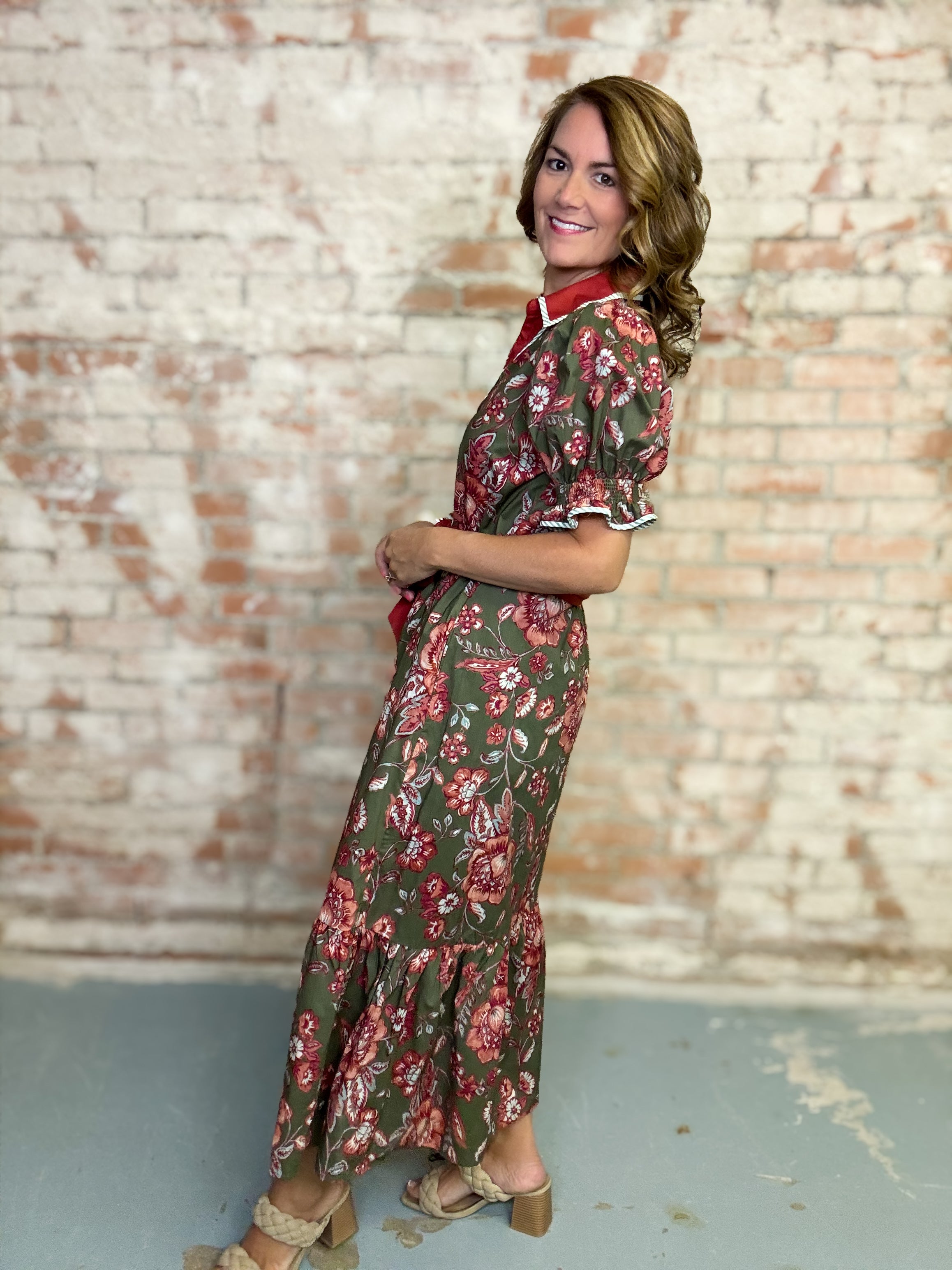 Leesa Floral Midi Dress