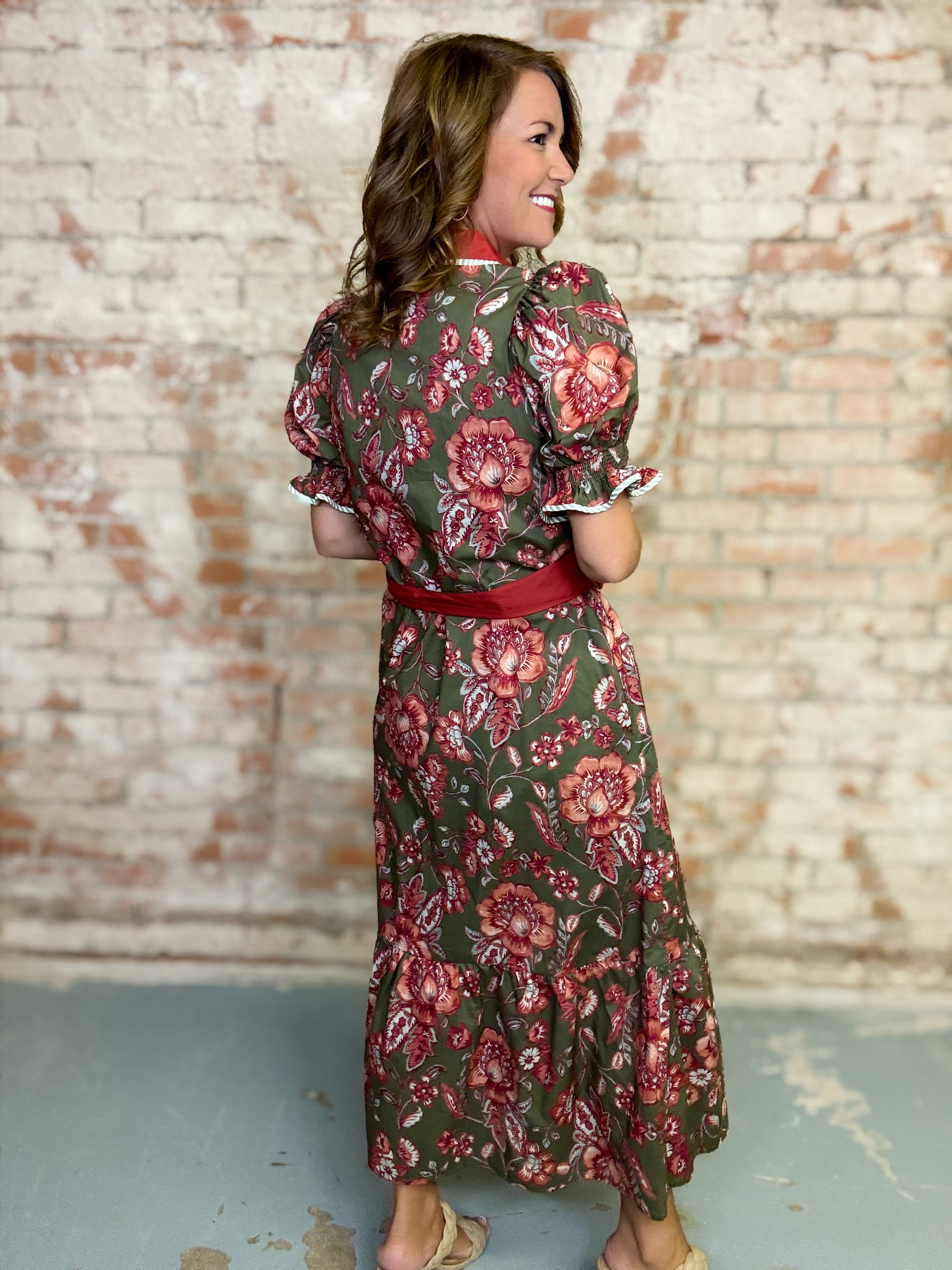 Leesa Floral Midi Dress