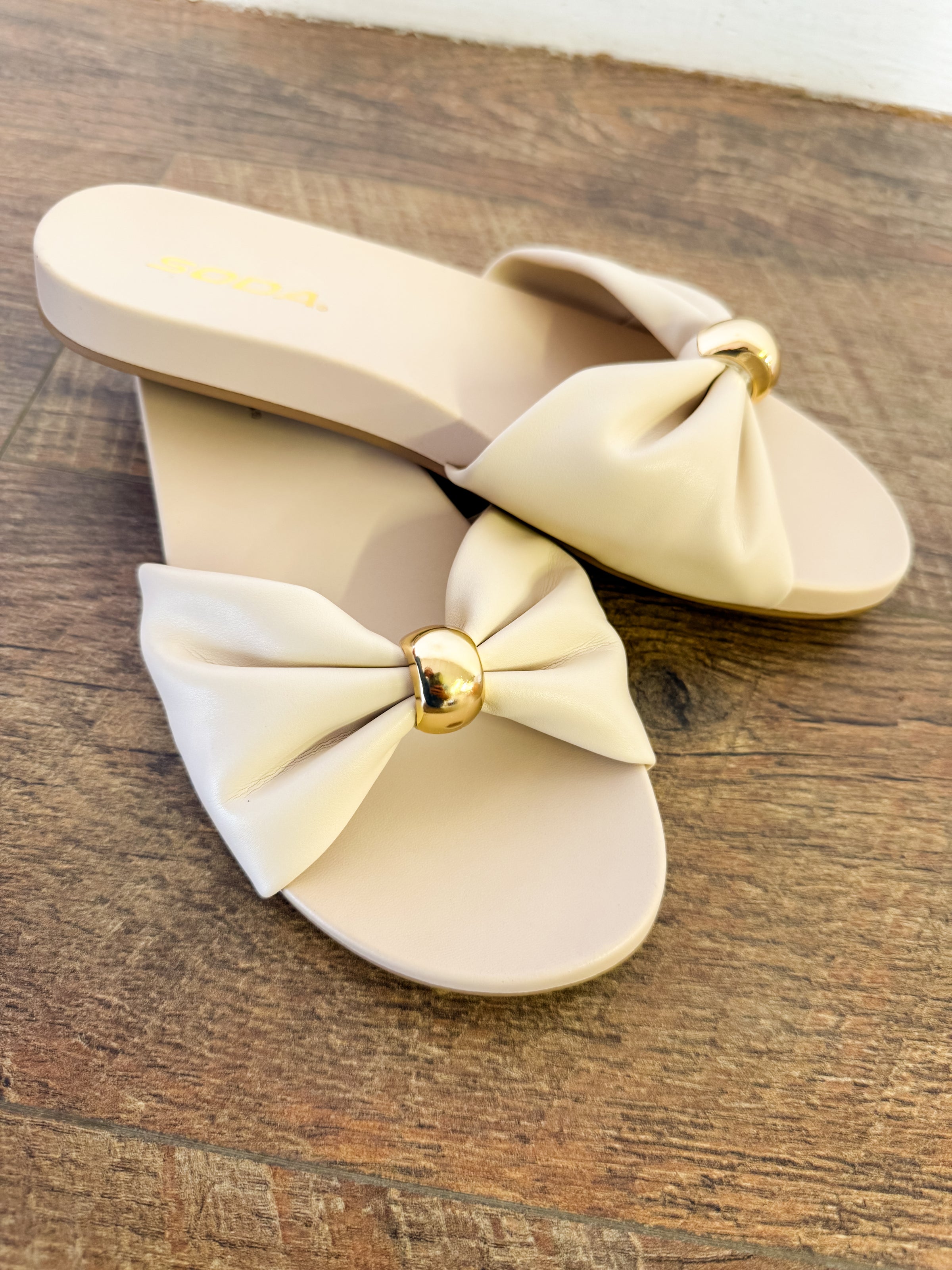 Owen Bow Sandal
