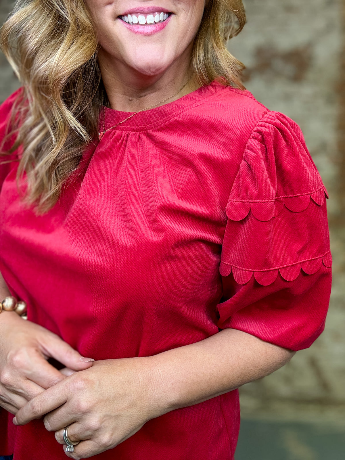 Noellia Scallop Detail Top