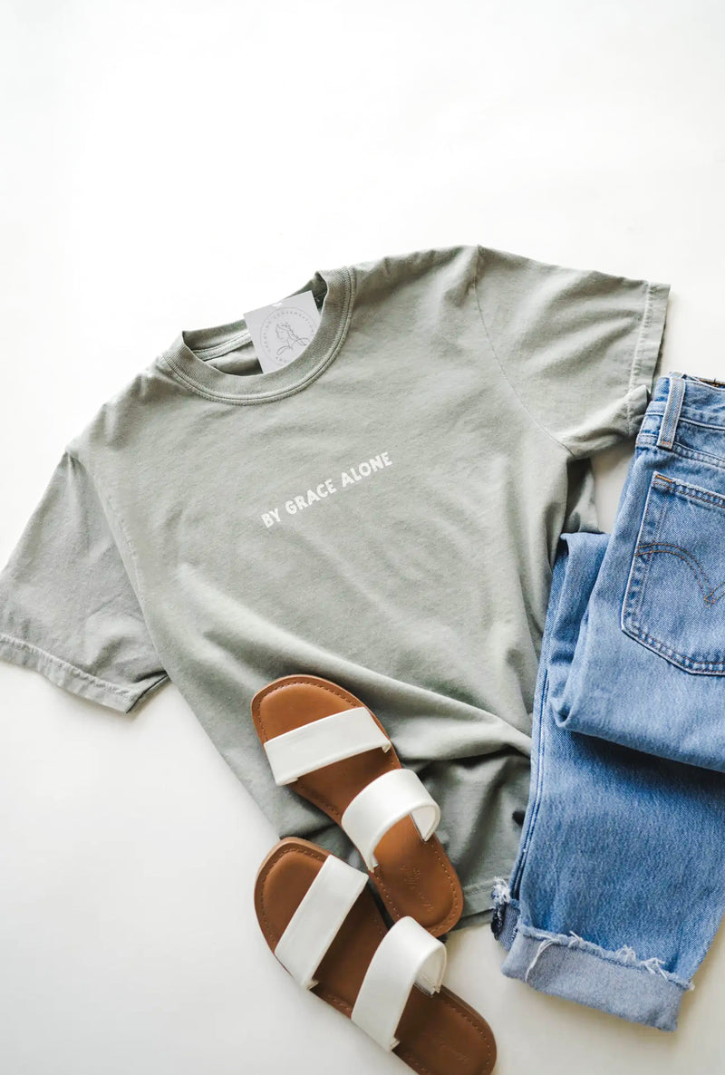 Jesus Changes Everything Tee | Dear Heart