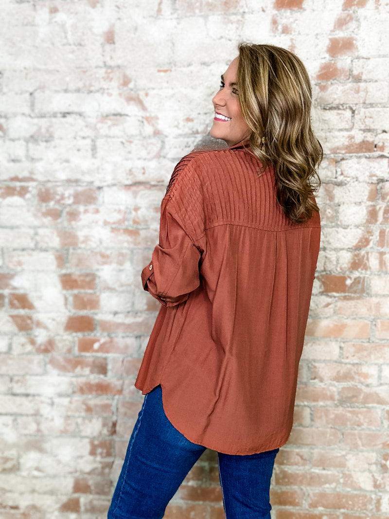 Vienna Pintuck Button Up Top