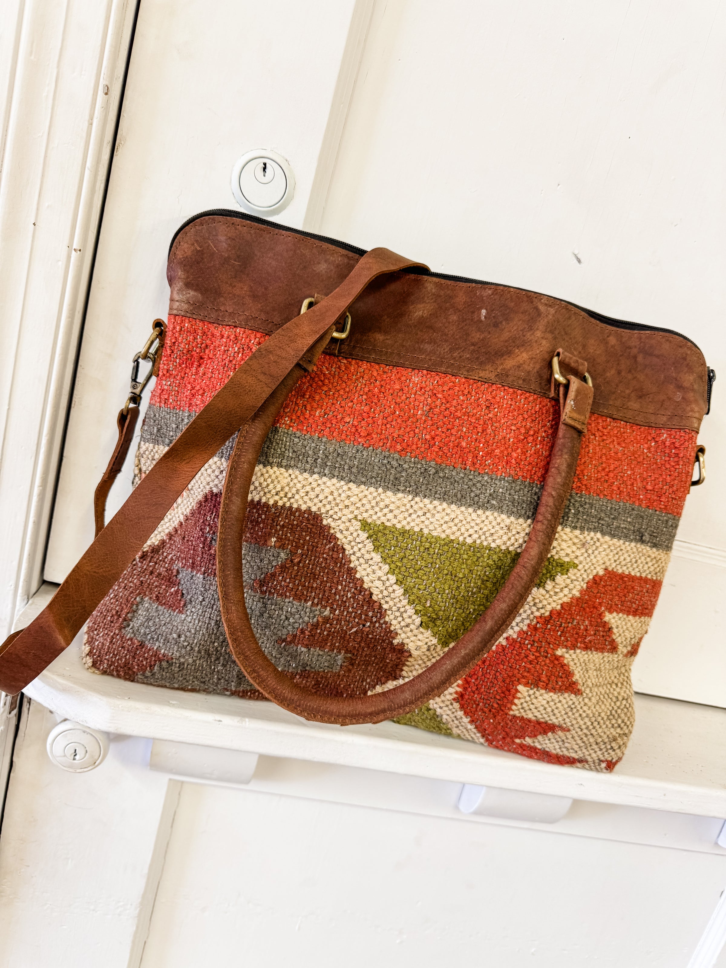 Jute Round Crossbody Bag