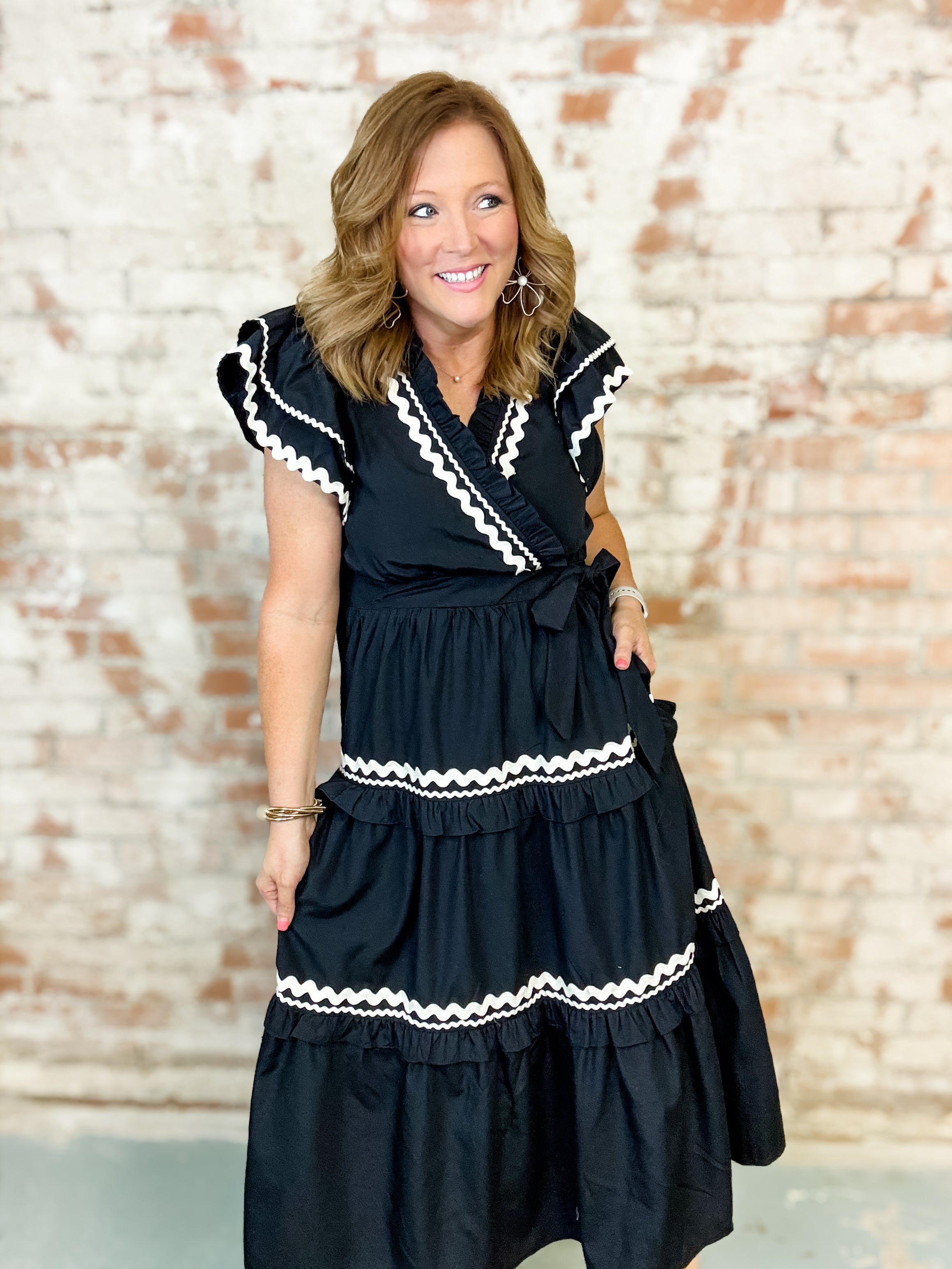 Sarahmarie Wavy Trim Midi Dress