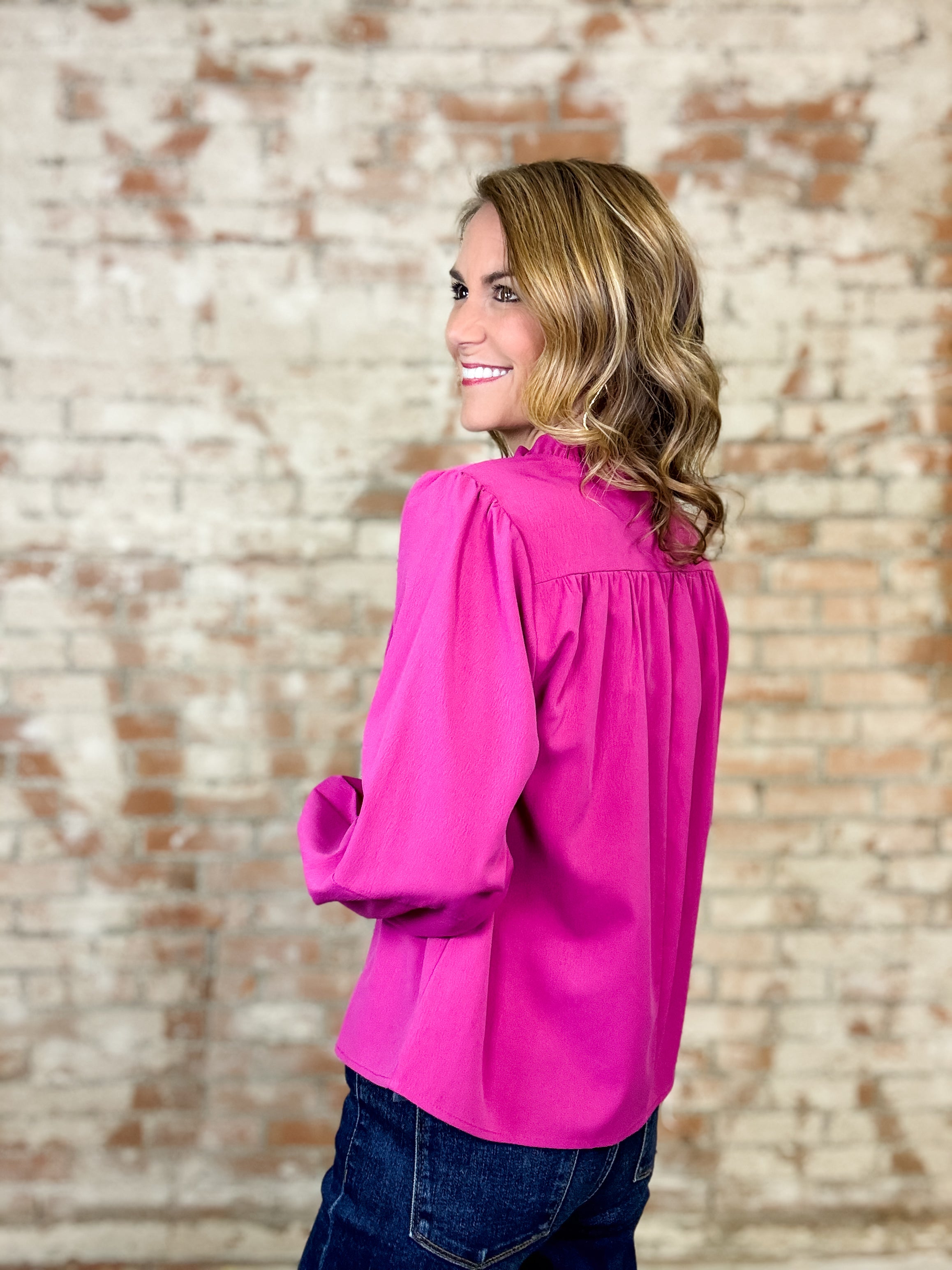 Lyra Crinkled Fabric Top