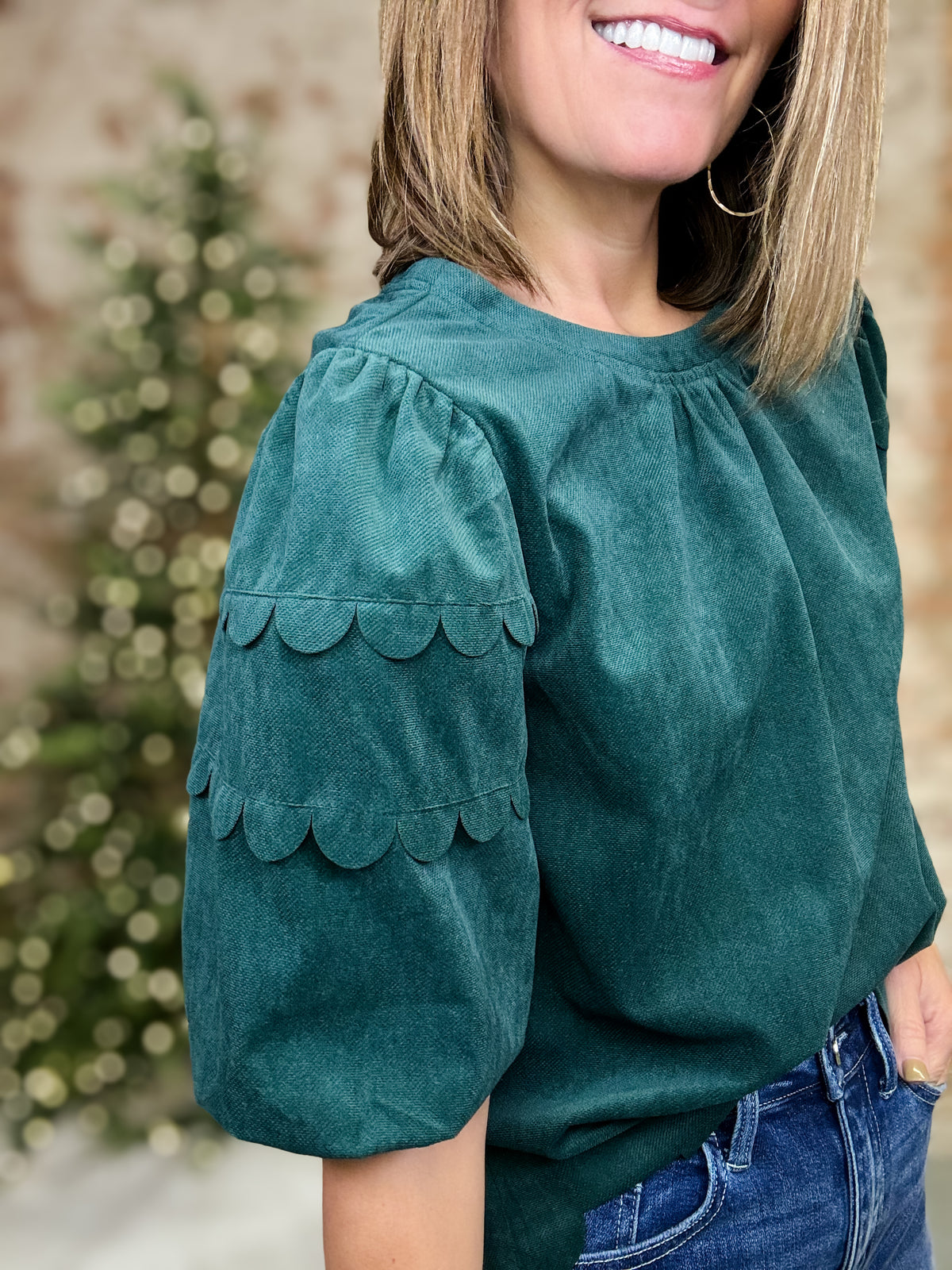 Everest Scallop Detail Top