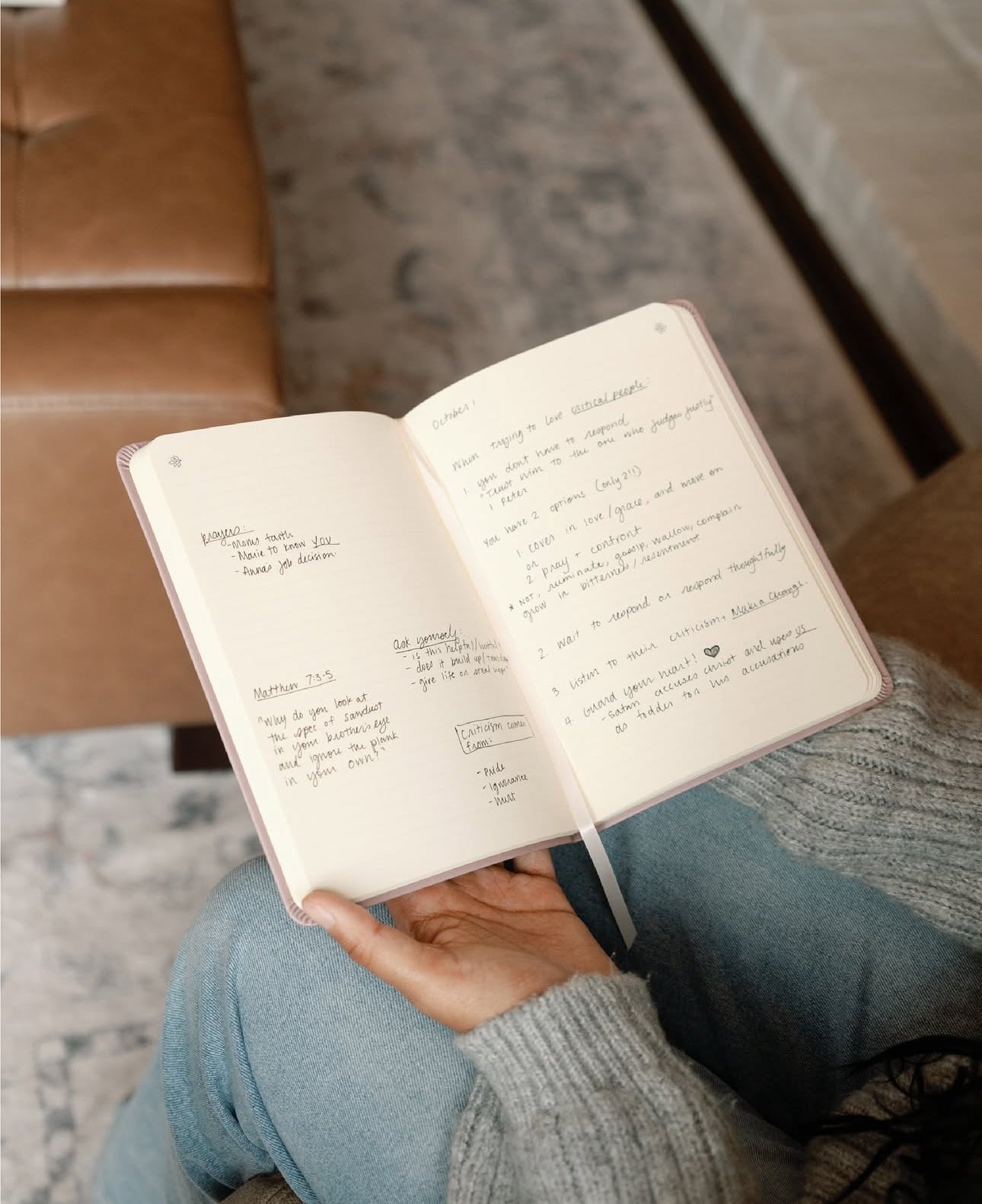 Hosanna Revival Notebook: Mauves Theme