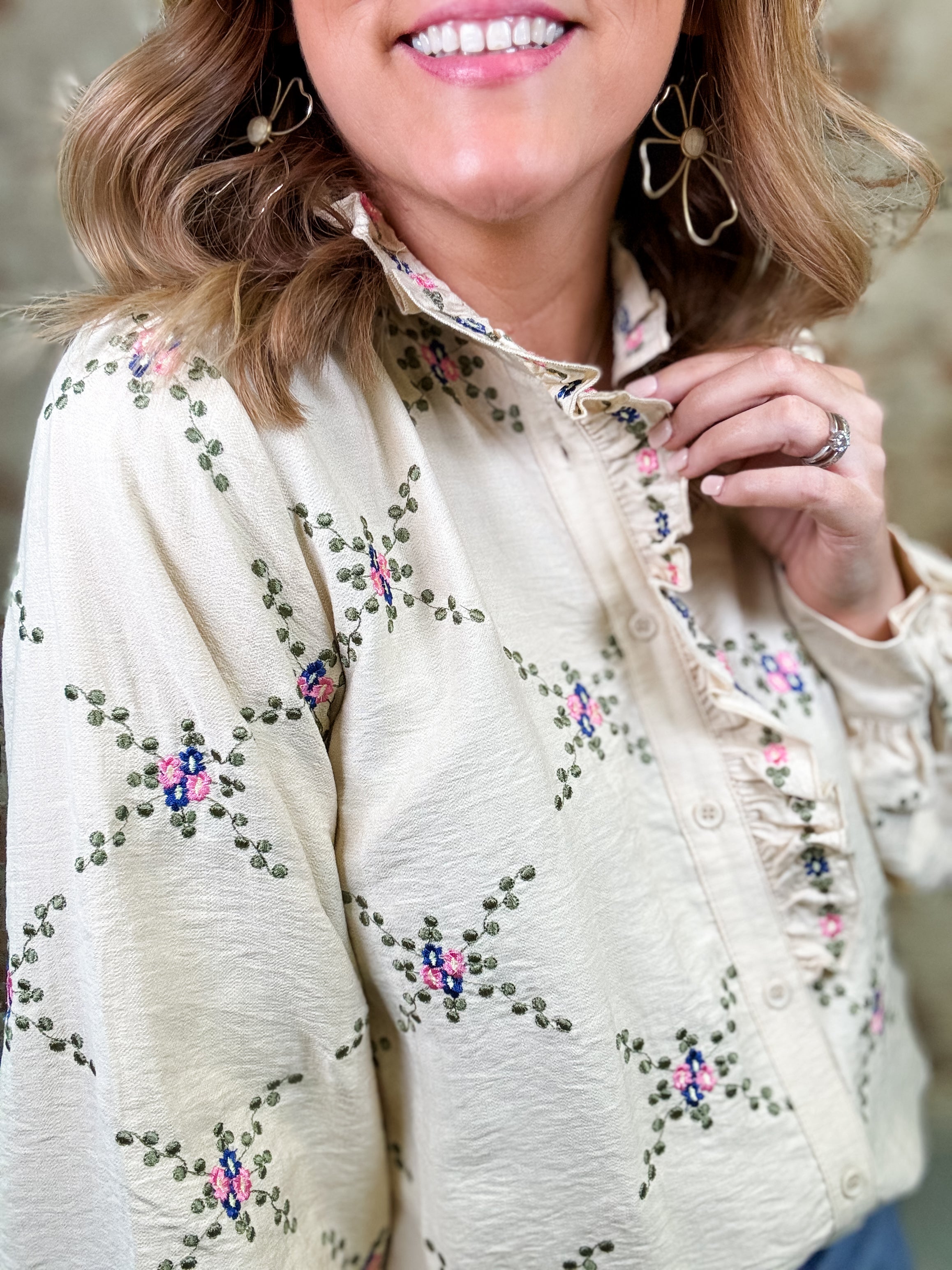 Veniza Floral Embroidered Top