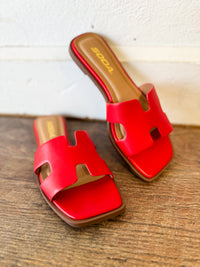 Cherri Flat Sandals