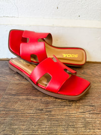 Cherri Flat Sandals