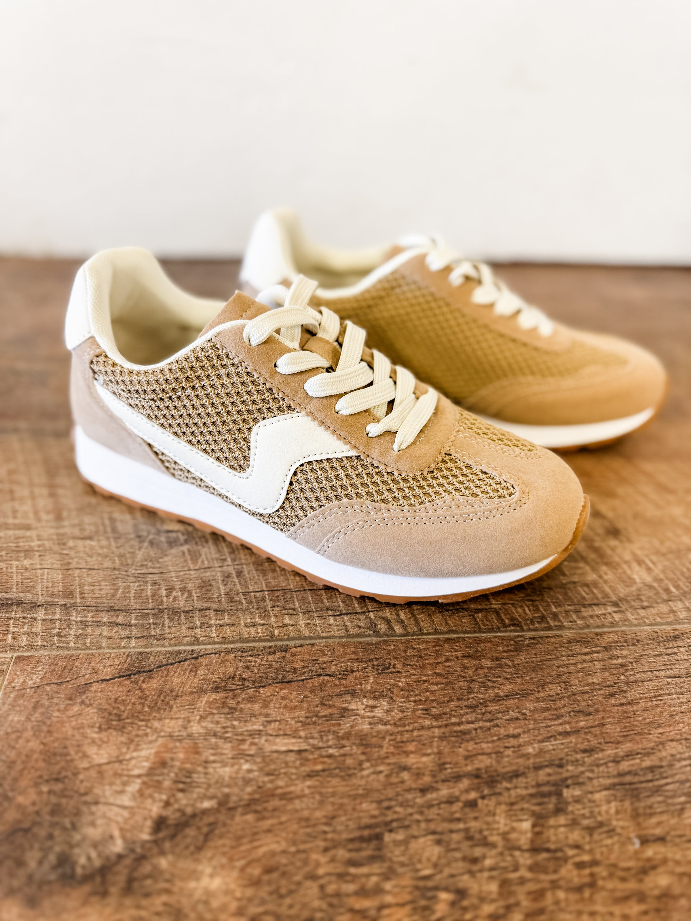 Griffin Perf Stripe Sneaker