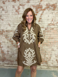 Mabeline Applique Shift Dress