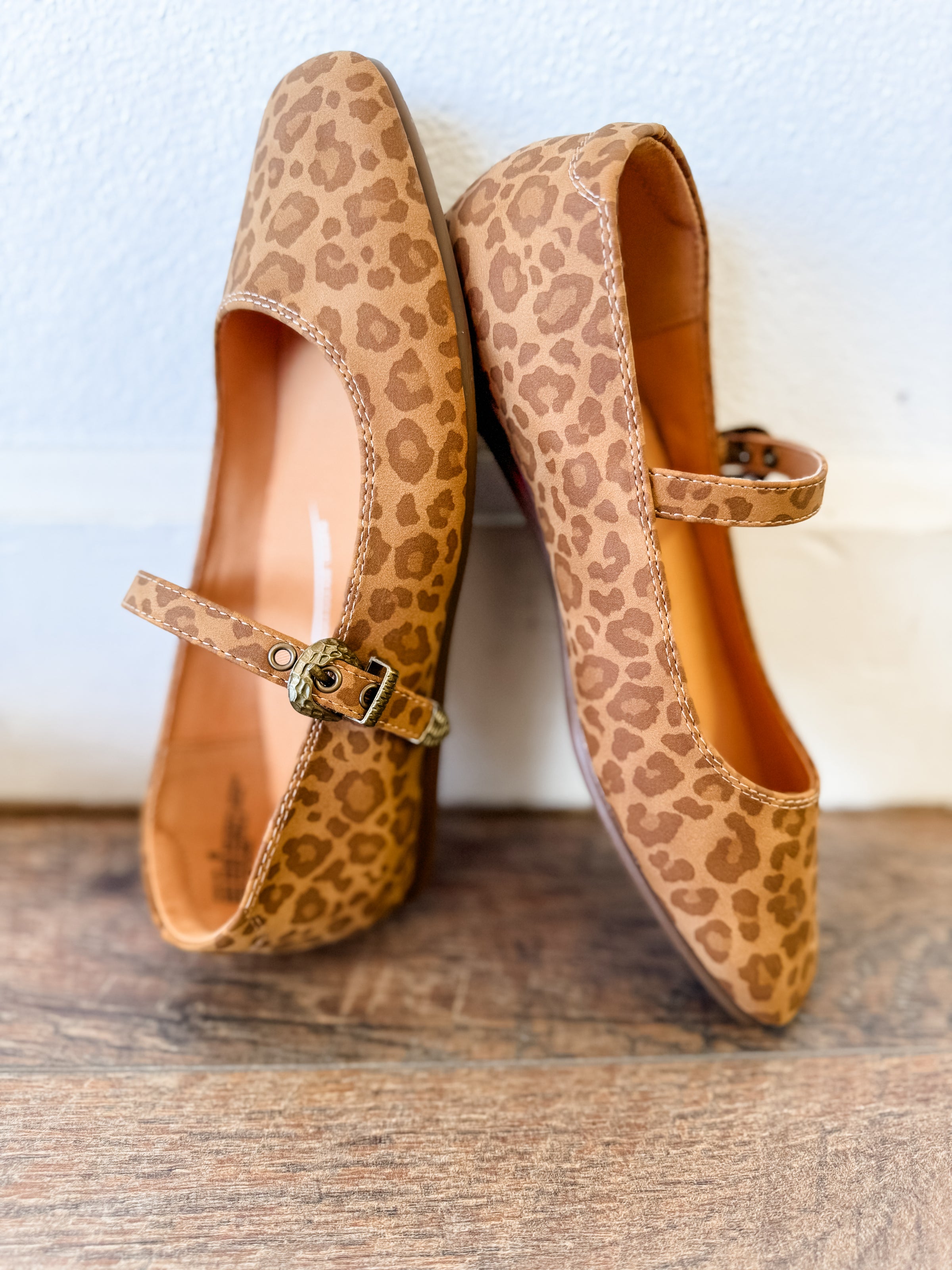 Yellowbox Collin Leopard