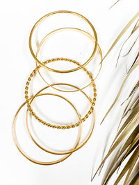 Classic Fashion Gold Bangle Set