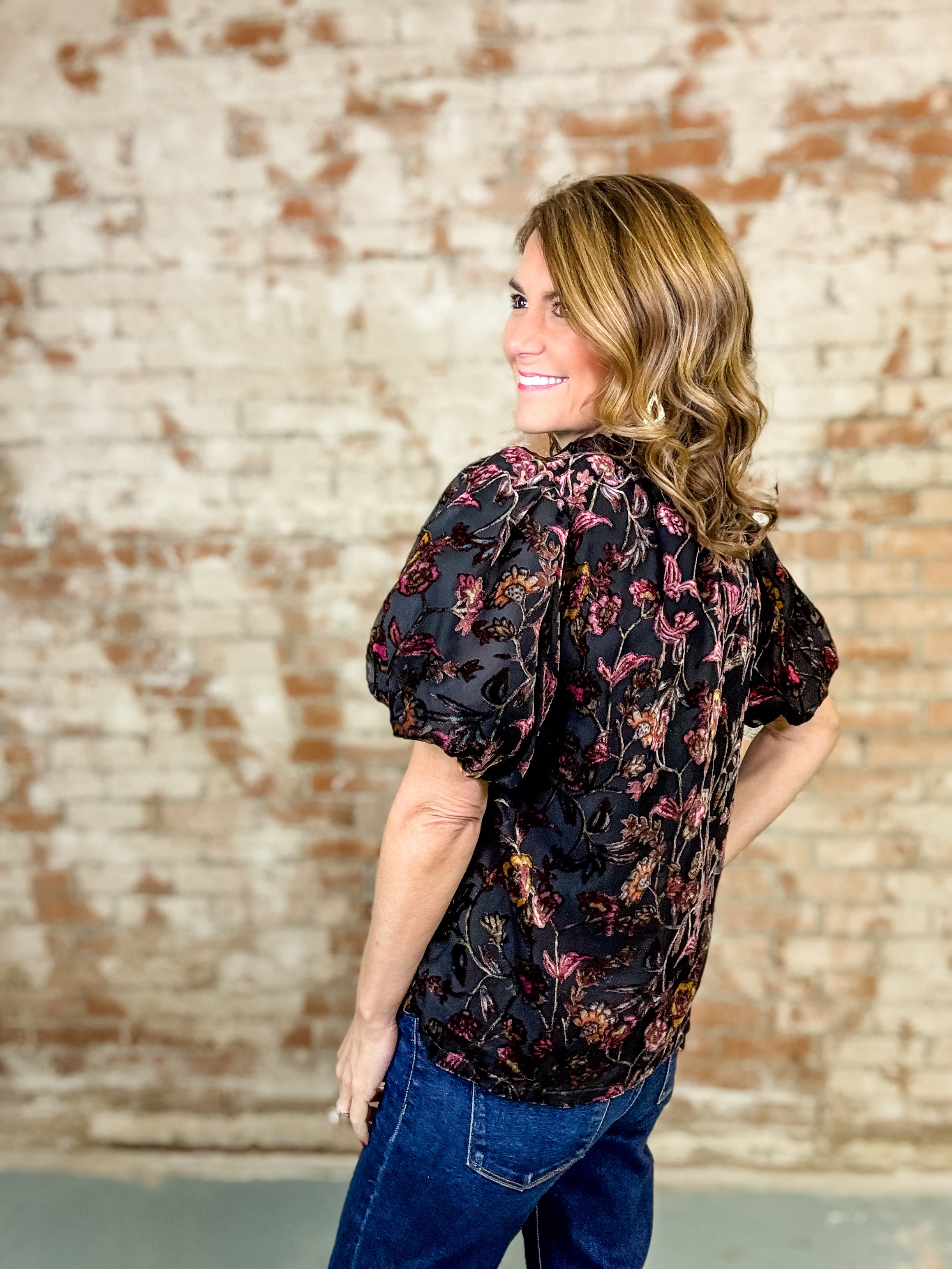 THML Elena Puff Sleeve Top