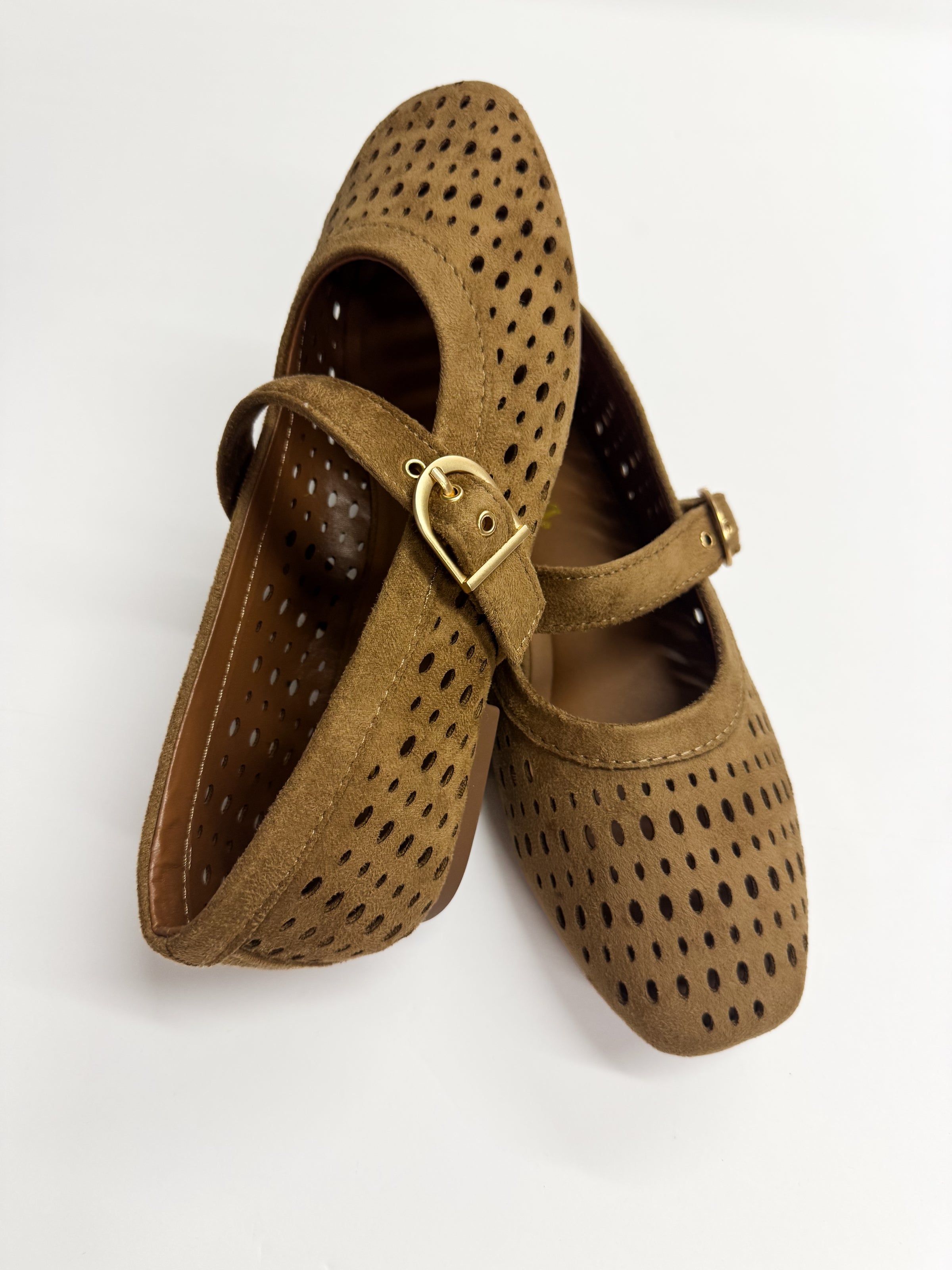 Sheila Tan Flat