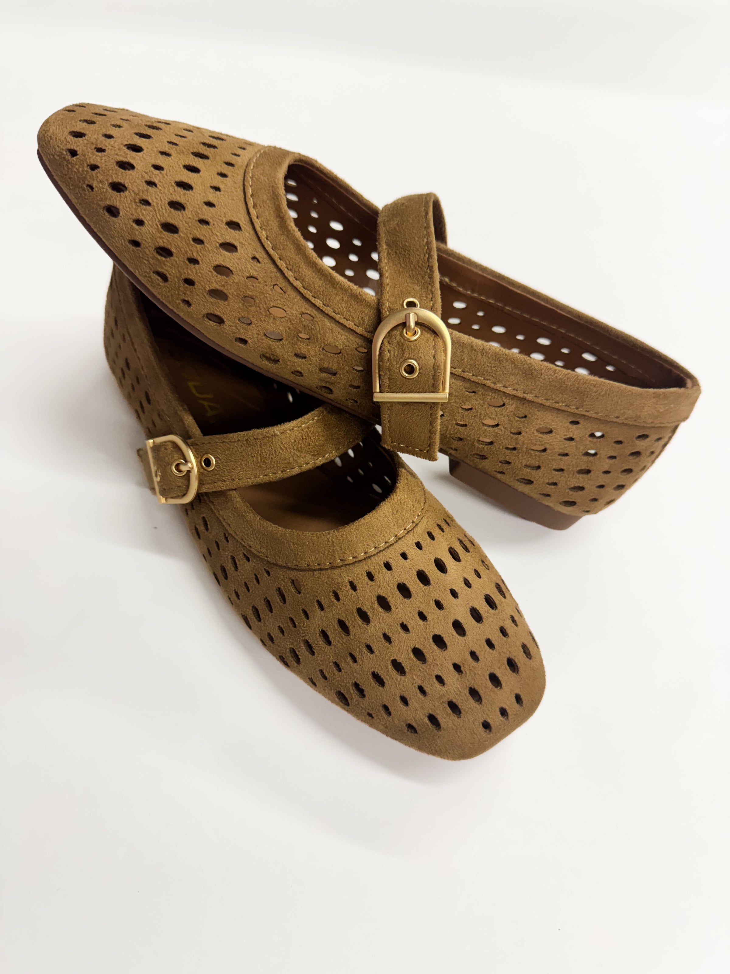 Sheila Tan Flat