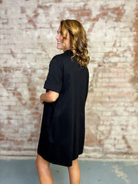 Jaxon Solid Shift Dress