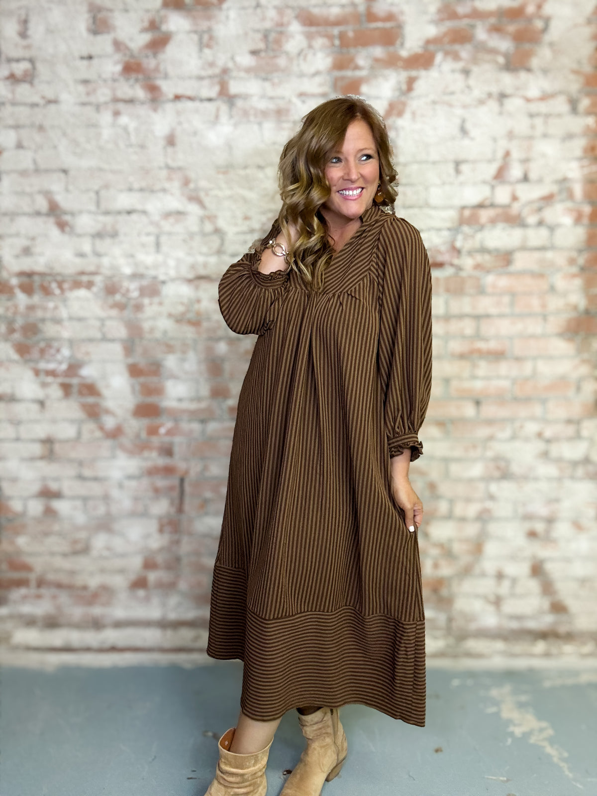 Hollyn Seersucker Midi Dress