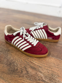 Stevie Sneakers