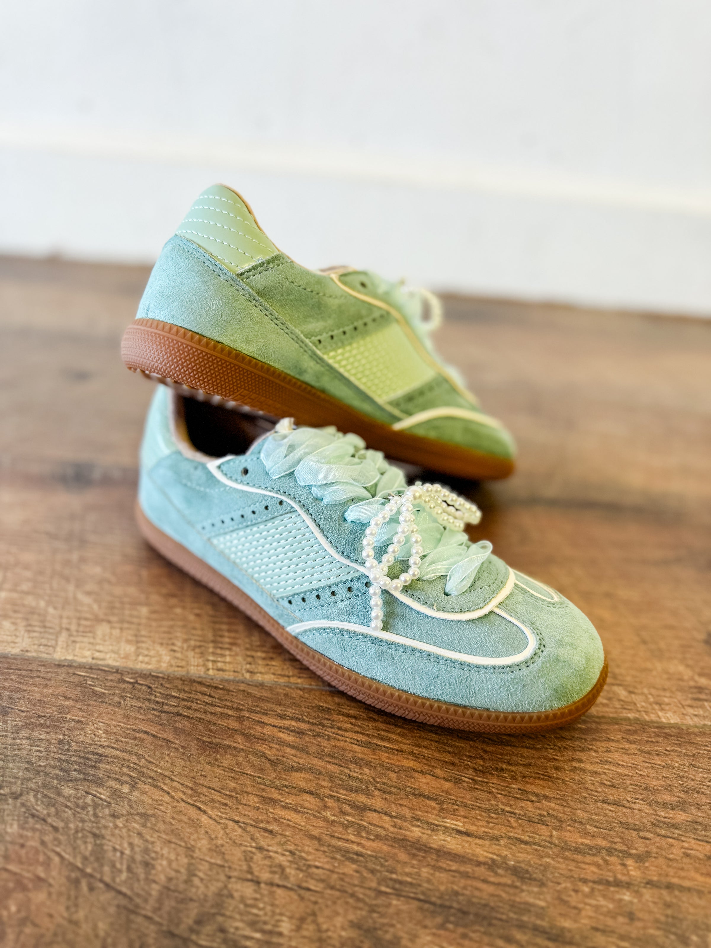 Shu Shop Londyn Sneaker