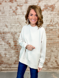 Elowyn Round Neck Pullover
