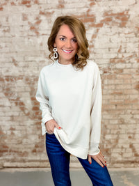 Elowyn Round Neck Pullover