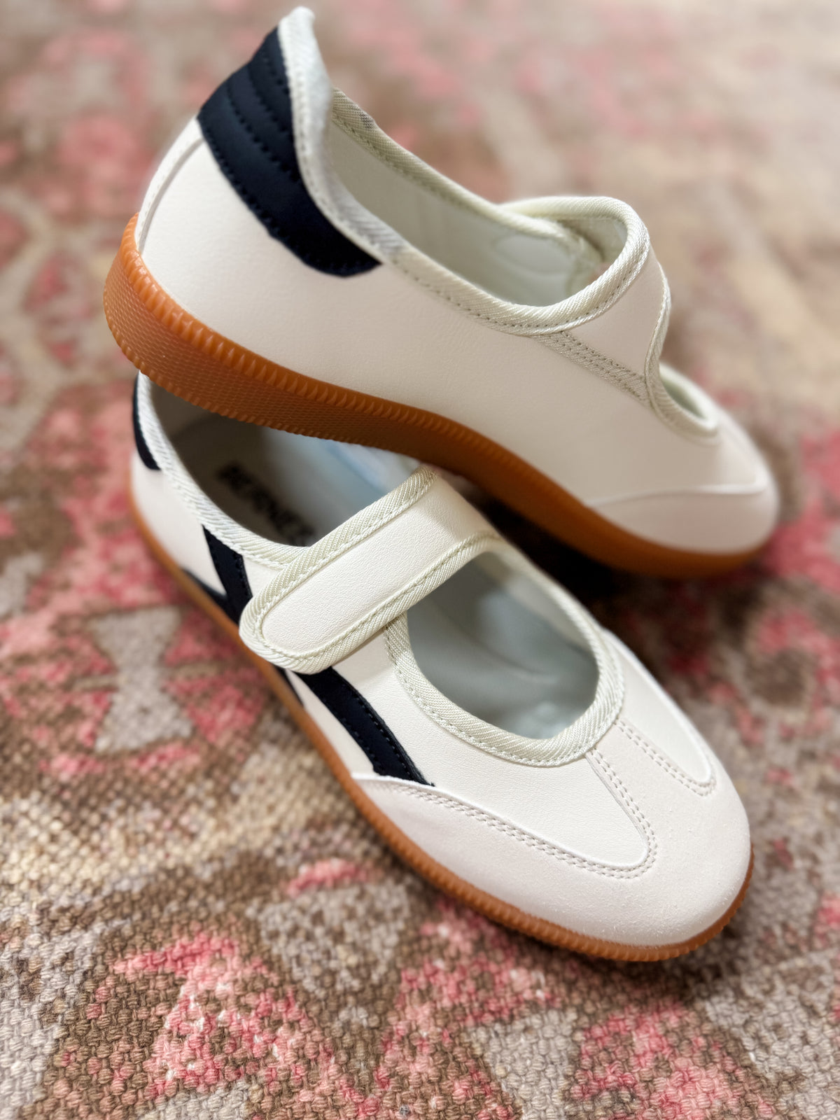 Lorenzia Velcro Sneakers