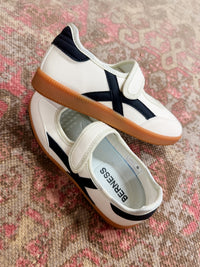 Lorenzia Velcro Sneakers